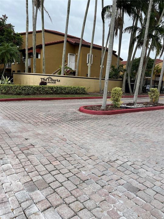 В аренду: $2,050 (2 спален, 1 ванн, 867 Квадратных фут)