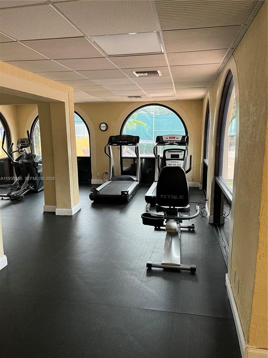 В аренду: $2,050 (2 спален, 1 ванн, 867 Квадратных фут)