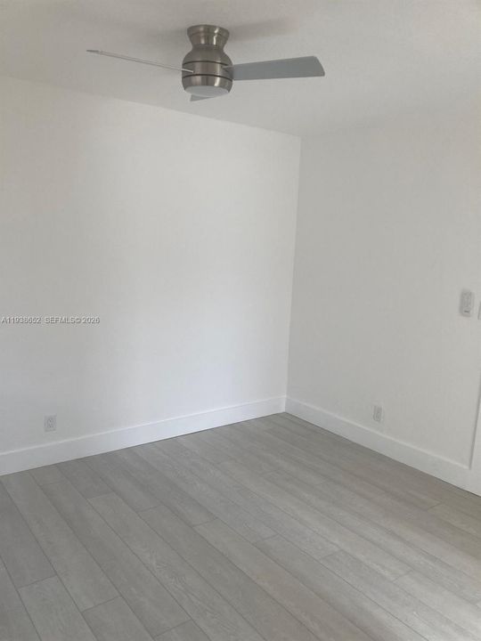 For Rent: $1,800 (2 beds, 1 baths, 683 Square Feet)