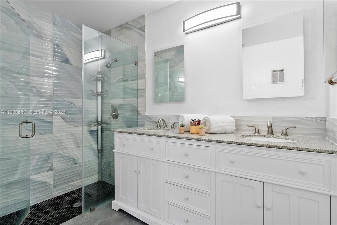 For Rent: $3,500 (4 beds, 2 baths, 1610 Square Feet)