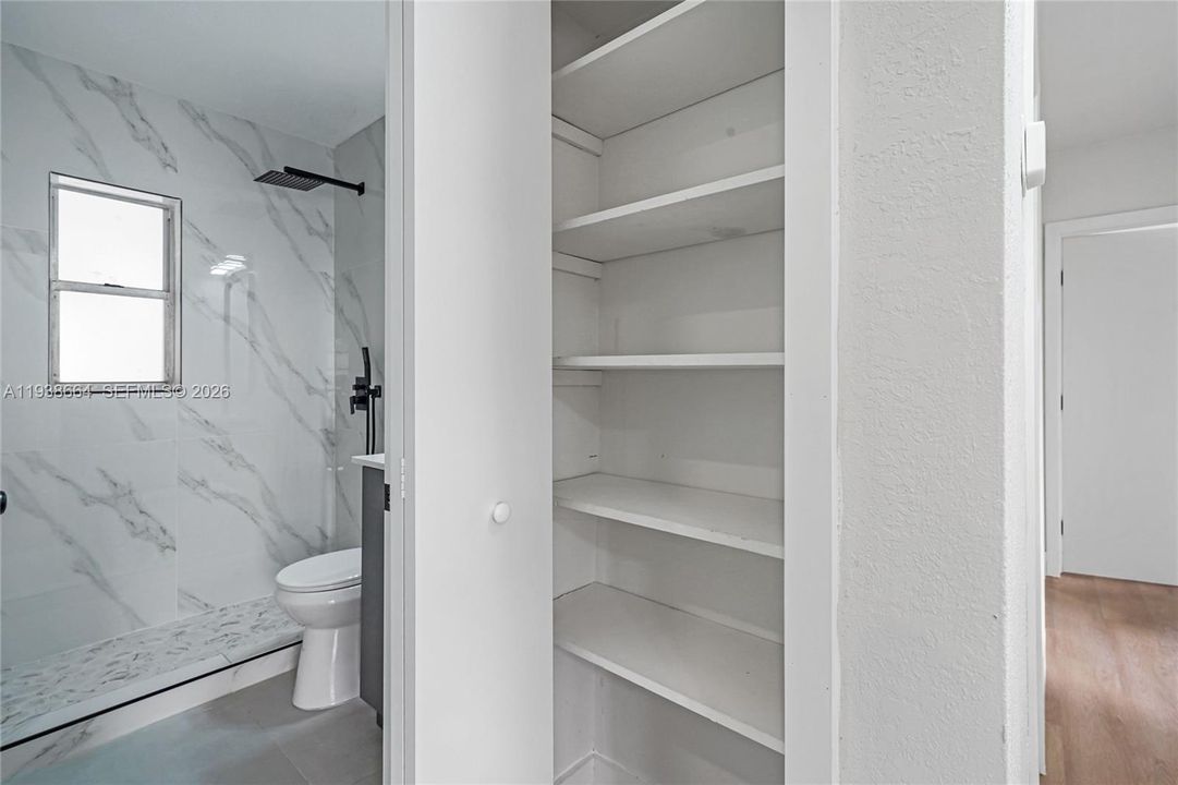 For Sale: $509,900 (4 beds, 2 baths, 1402 Square Feet)