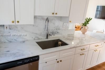 En Venta: $479,000 (3 camas, 2 baños, 1462 Pies cuadrados)