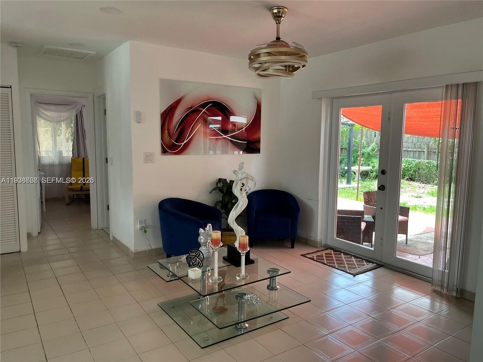 待售: $635,000 (3 贝兹, 2 浴室, 0 平方英尺)