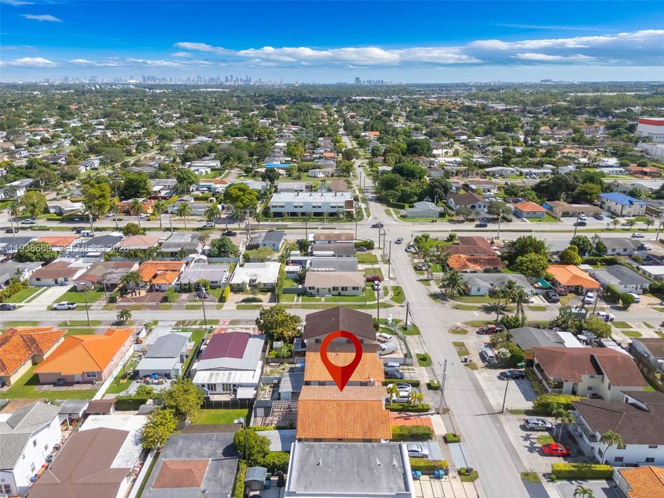 На продажу: $565,000 (3 спален, 3 ванн, 1500 Квадратных фут)