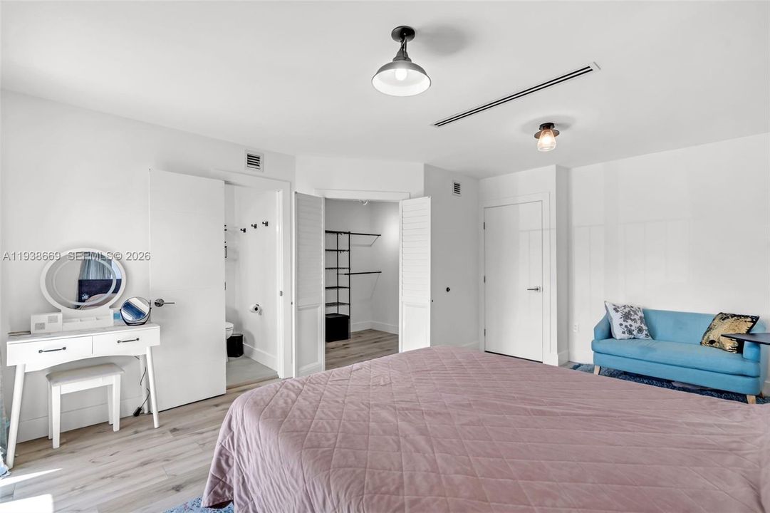 На продажу: $565,000 (3 спален, 3 ванн, 1500 Квадратных фут)