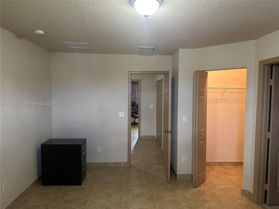 В аренду: $2,500 (2 спален, 2 ванн, 1230 Квадратных фут)