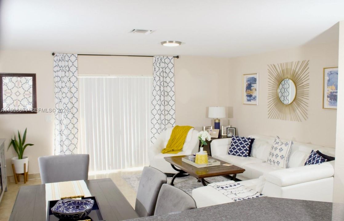 В аренду: $2,500 (2 спален, 2 ванн, 1230 Квадратных фут)