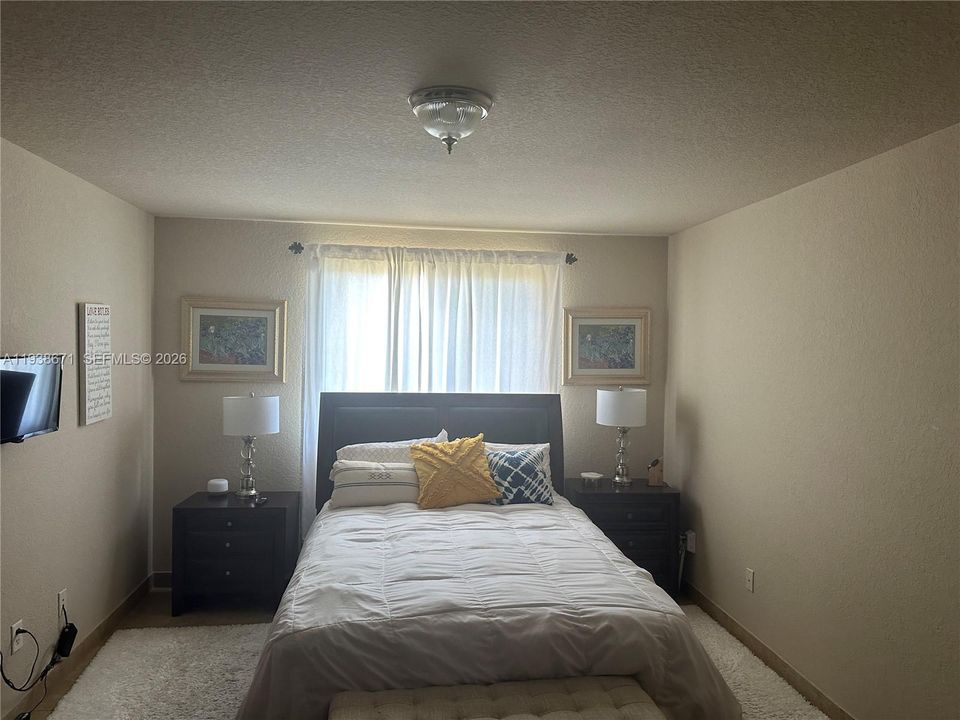 В аренду: $2,500 (2 спален, 2 ванн, 1230 Квадратных фут)