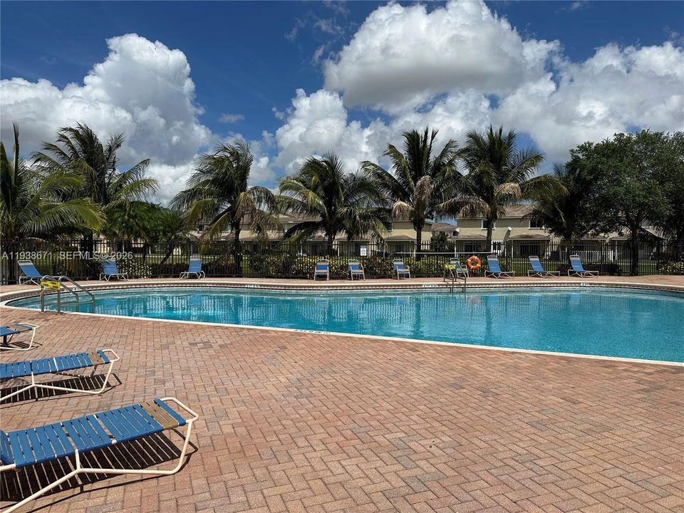 В аренду: $2,500 (2 спален, 2 ванн, 1230 Квадратных фут)