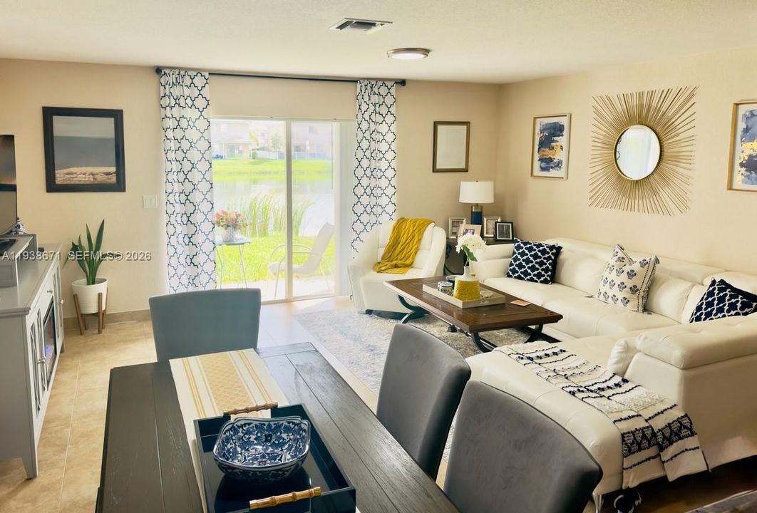 В аренду: $2,500 (2 спален, 2 ванн, 1230 Квадратных фут)