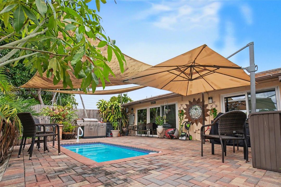 待售: $490,000 (2 贝兹, 2 浴室, 986 平方英尺)