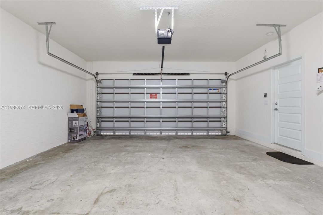 出租: $5,000 (3 贝兹, 2 浴室, 1424 平方英尺)