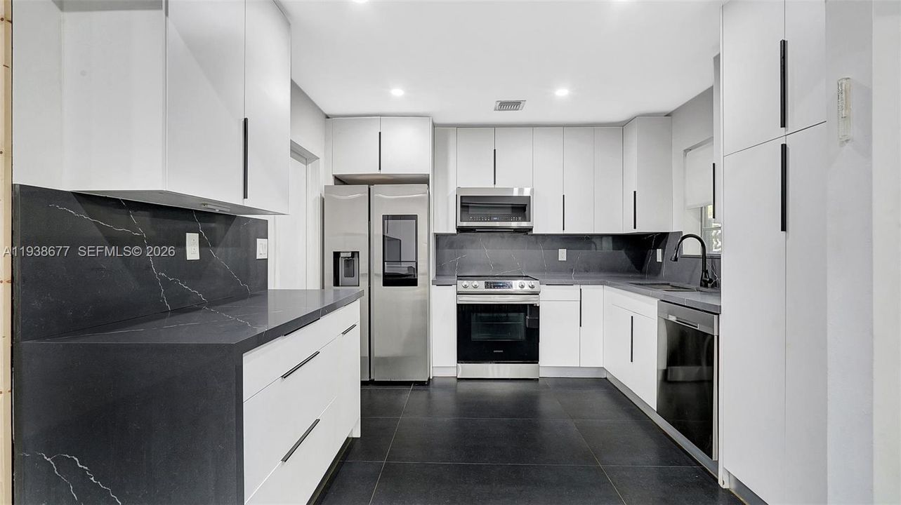 For Sale: $540,000 (3 beds, 1 baths, 1206 Square Feet)