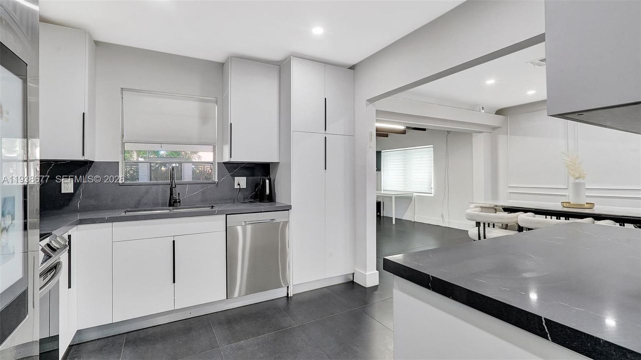 For Sale: $540,000 (3 beds, 1 baths, 1206 Square Feet)