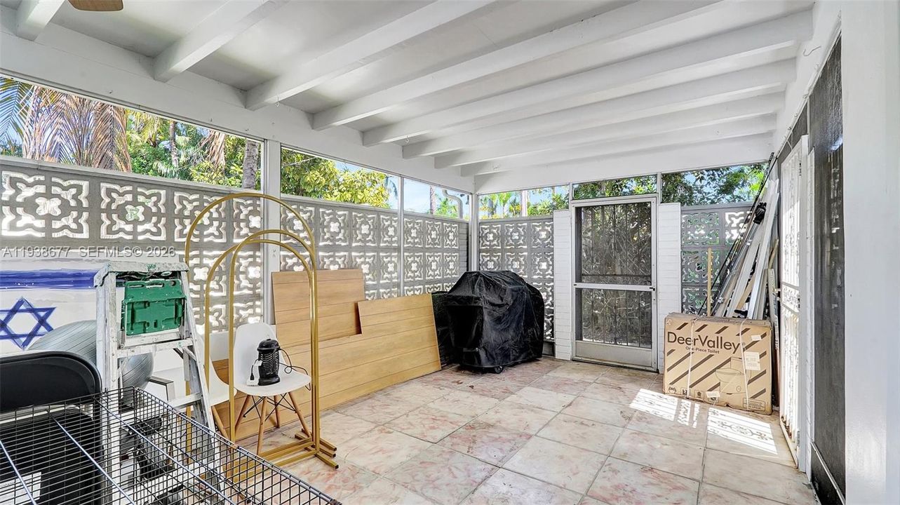 For Sale: $540,000 (3 beds, 1 baths, 1206 Square Feet)