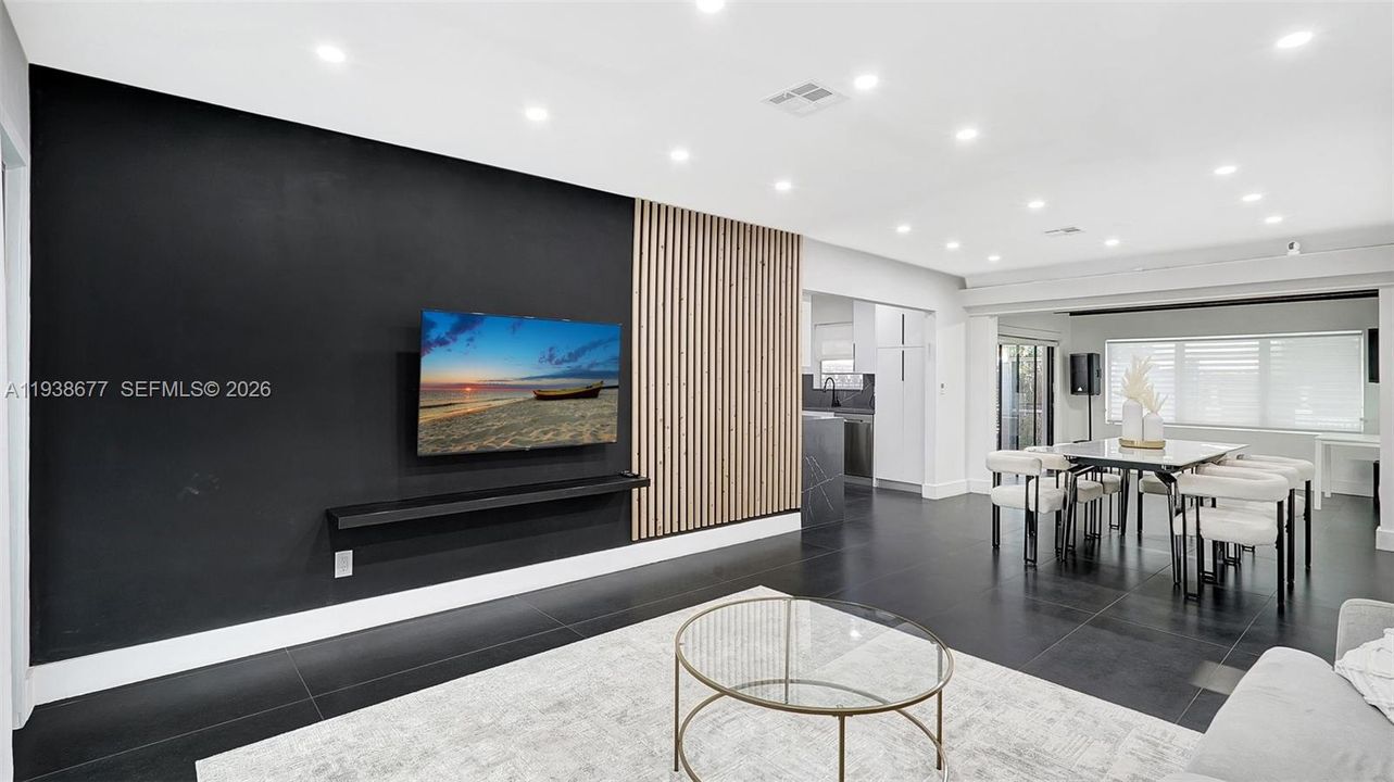 For Sale: $540,000 (3 beds, 1 baths, 1206 Square Feet)