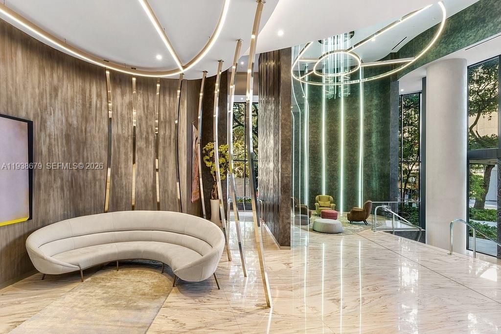 For Sale: $2,300,000 (3 beds, 3 baths, 1909 Square Feet)