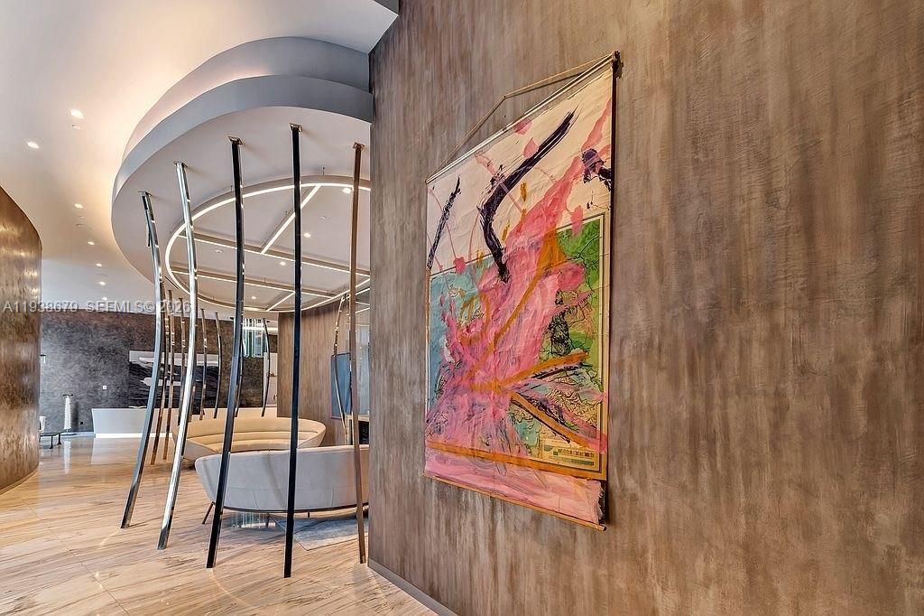 For Sale: $2,300,000 (3 beds, 3 baths, 1909 Square Feet)