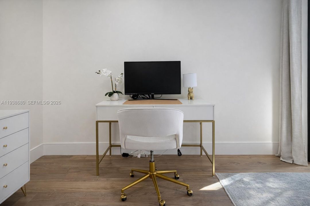 En Renta: $20,000 (4 camas, 2 baños, 2020 Pies cuadrados)