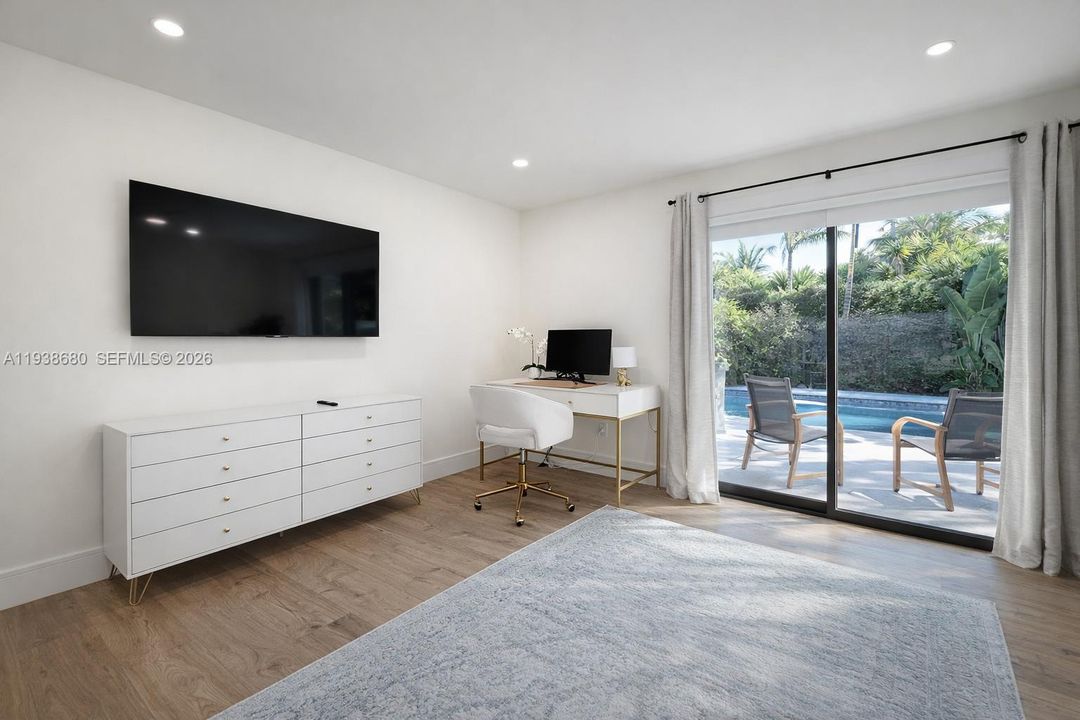 En Renta: $20,000 (4 camas, 2 baños, 2020 Pies cuadrados)