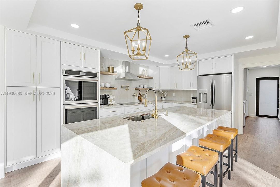 En Renta: $20,000 (4 camas, 2 baños, 2020 Pies cuadrados)