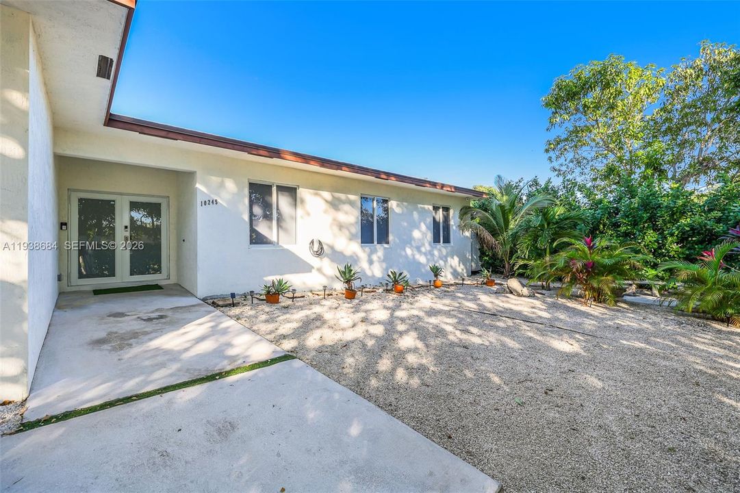 На продажу: $880,000 (5 спален, 4 ванн, 2246 Квадратных фут)