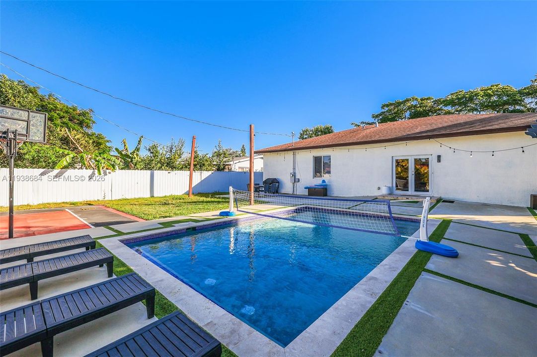 На продажу: $880,000 (5 спален, 4 ванн, 2246 Квадратных фут)