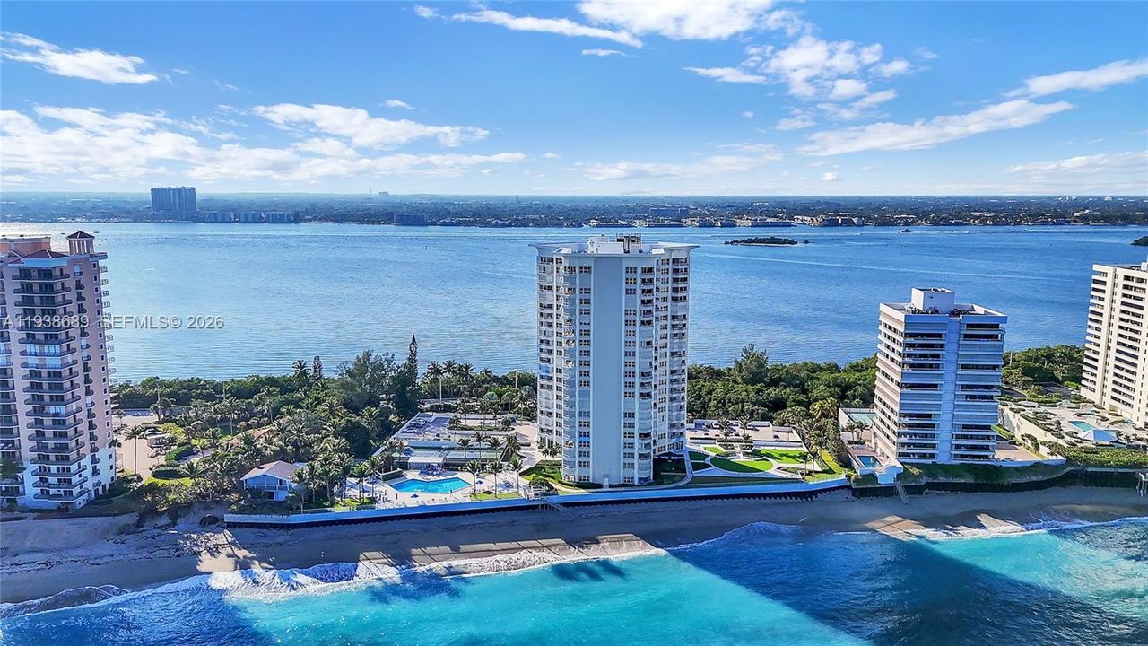 En Venta: $1,750,000 (3 camas, 3 baños, 2147 Pies cuadrados)