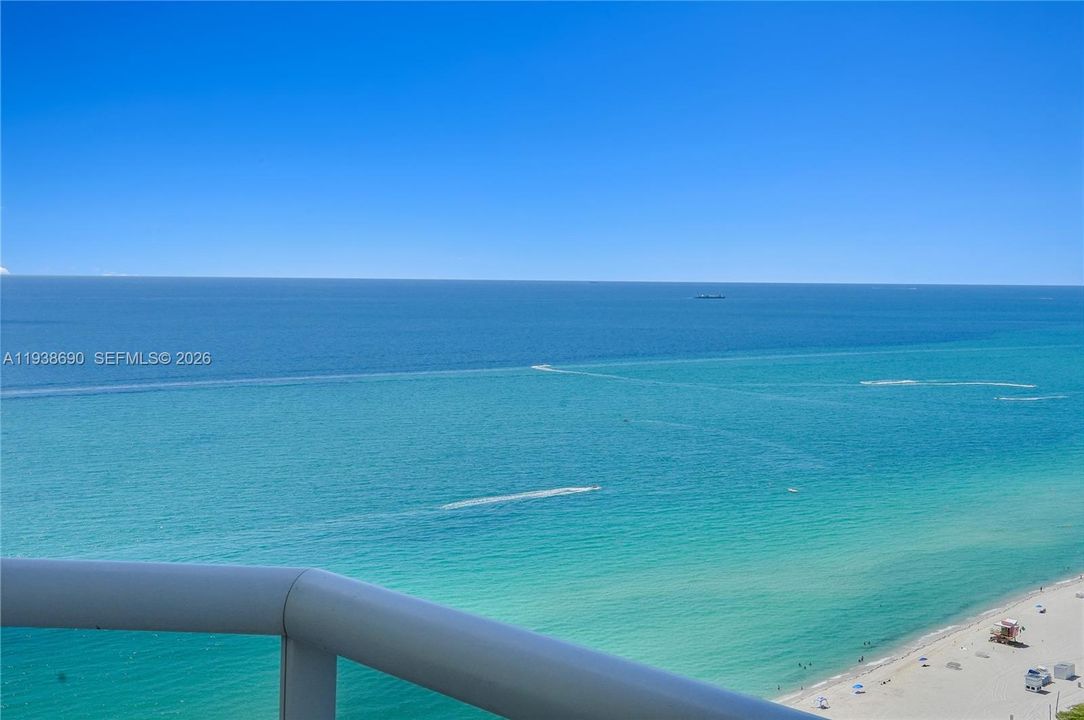 出租: $8,500 (2 贝兹, 2 浴室, 1550 平方英尺)