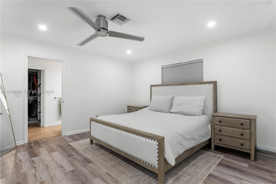 En Venta: $970,000 (4 camas, 3 baños, 2285 Pies cuadrados)