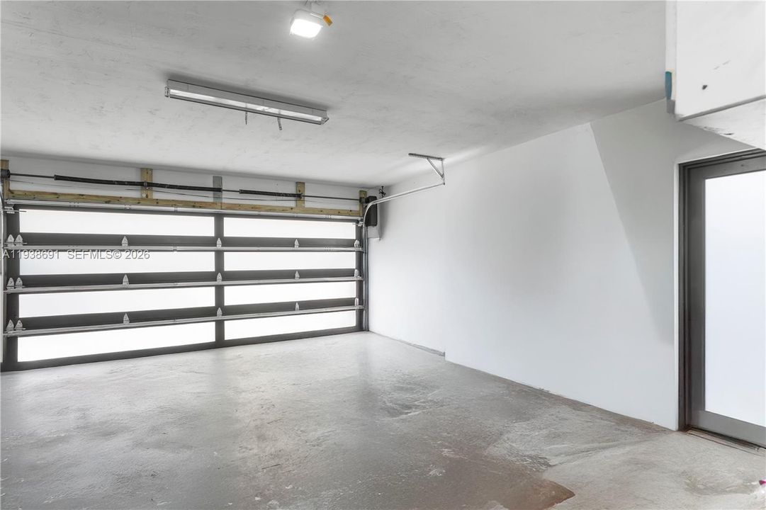 En Venta: $970,000 (4 camas, 3 baños, 2285 Pies cuadrados)