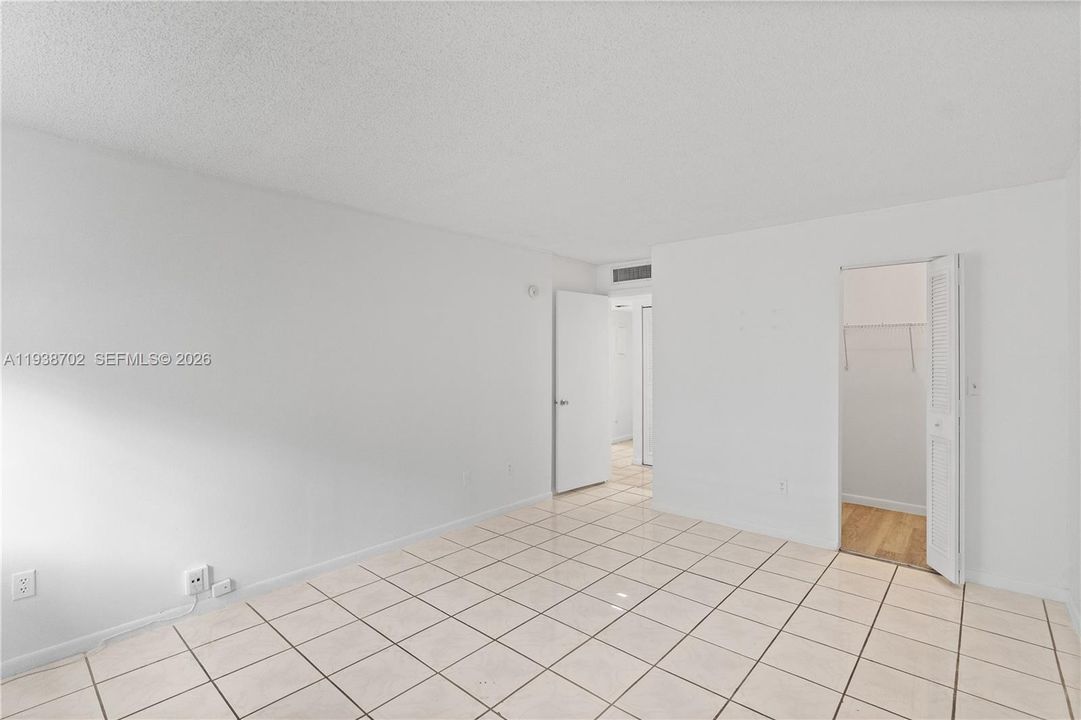 En Renta: $2,300 (2 camas, 2 baños, 906 Pies cuadrados)