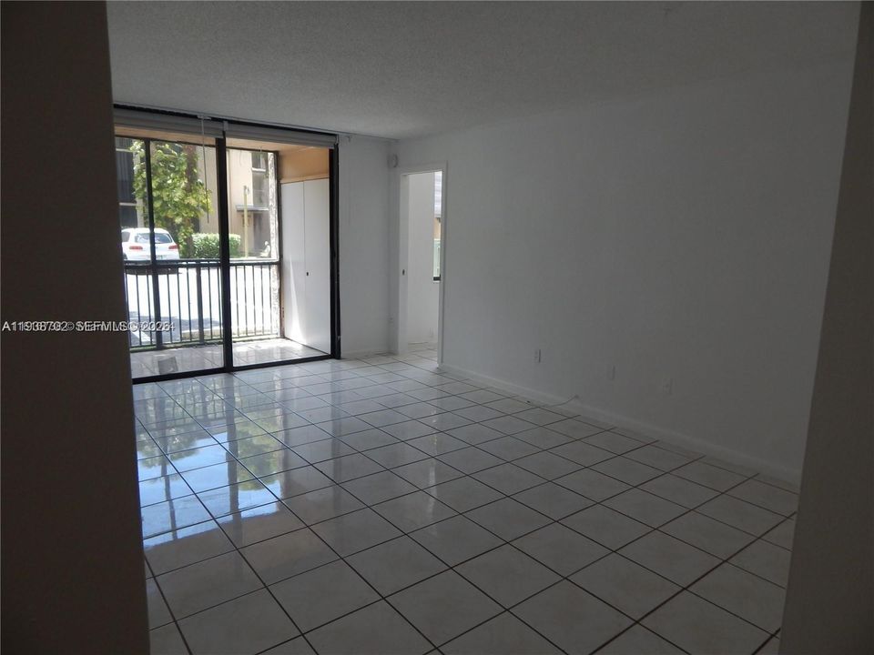 En Renta: $2,300 (2 camas, 2 baños, 906 Pies cuadrados)