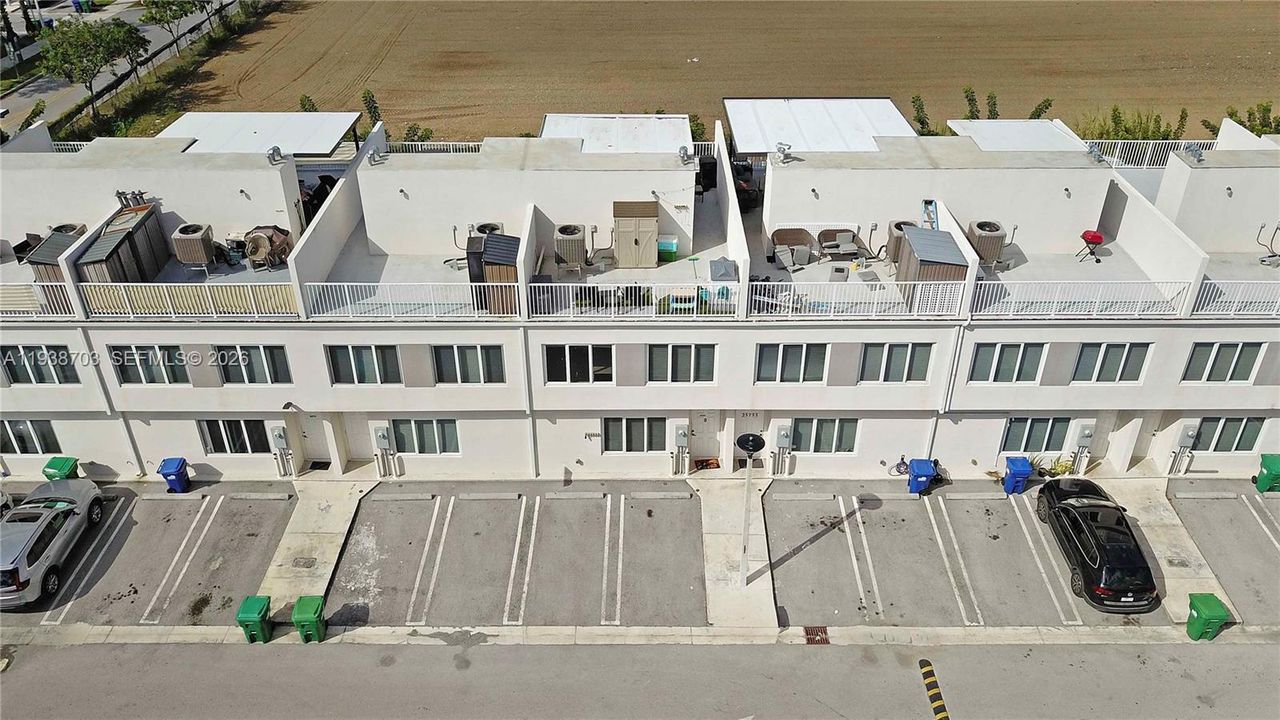 На продажу: $409,000 (4 спален, 3 ванн, 1398 Квадратных фут)