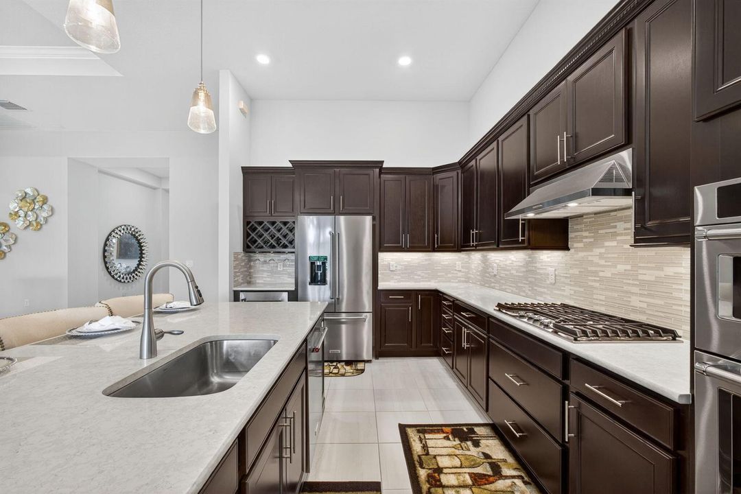 25-web-or-mls-5D1A1406