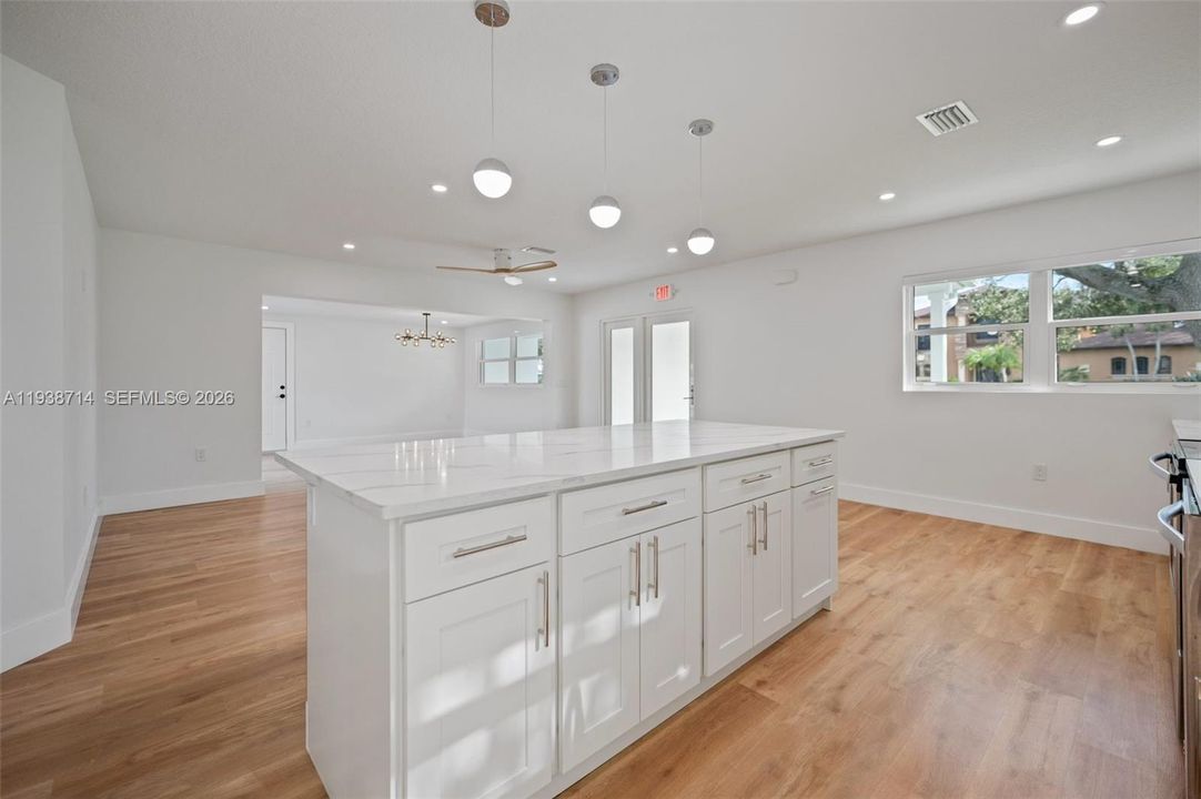 В аренду: $3,500 (2 спален, 2 ванн, 0 Квадратных фут)