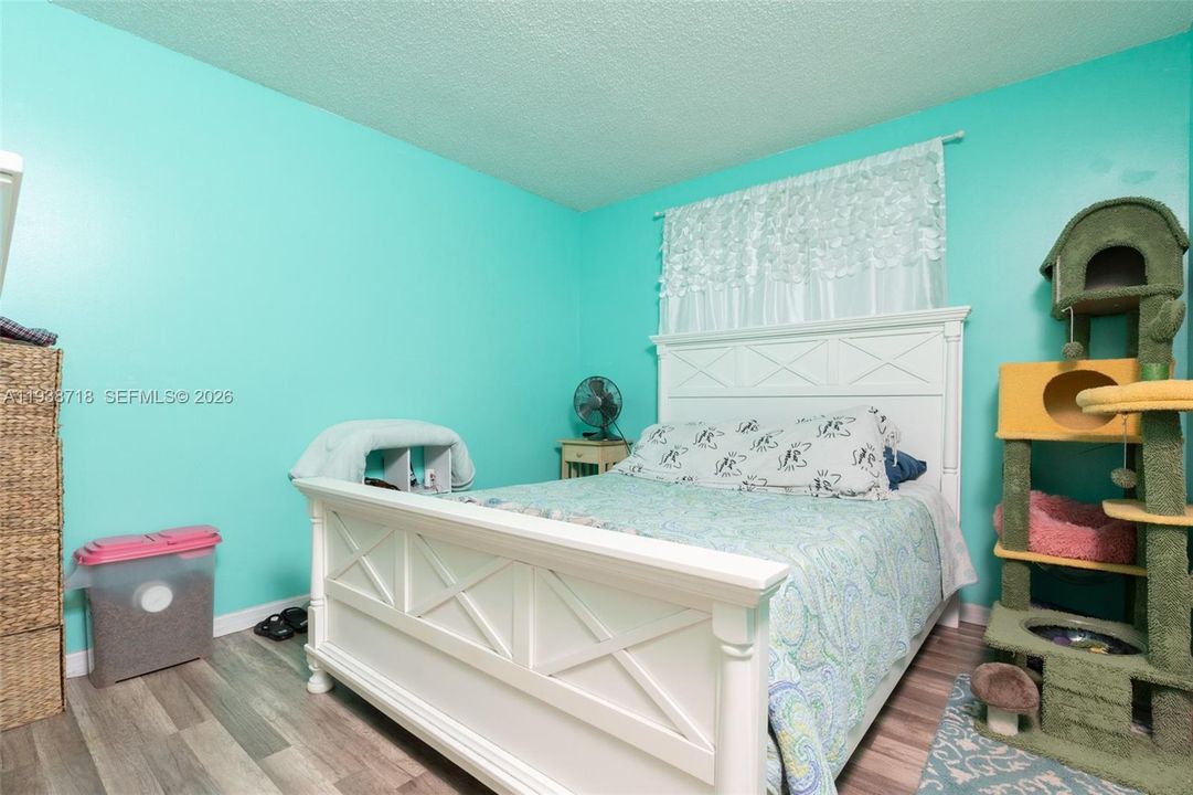 待售: $555,000 (3 贝兹, 2 浴室, 1418 平方英尺)