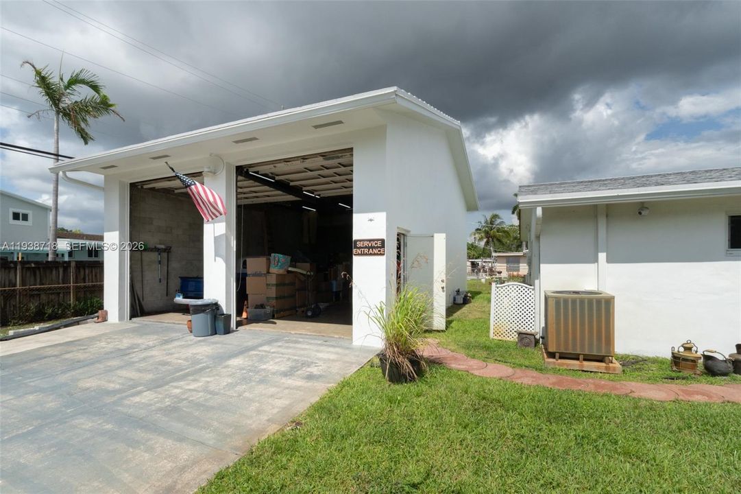 待售: $555,000 (3 贝兹, 2 浴室, 1418 平方英尺)