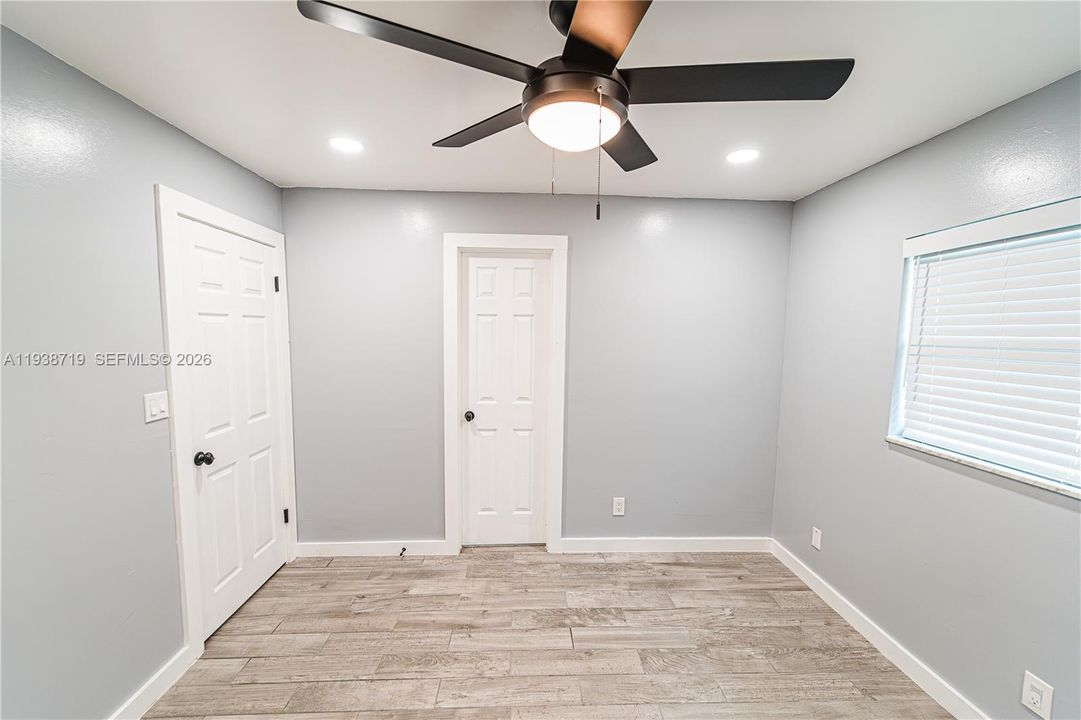 出租: $4,400 (4 贝兹, 3 浴室, 1794 平方英尺)