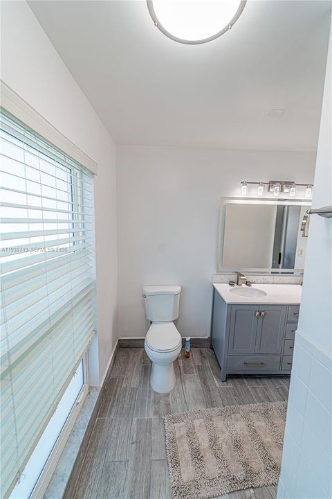 出租: $4,400 (4 贝兹, 3 浴室, 1794 平方英尺)