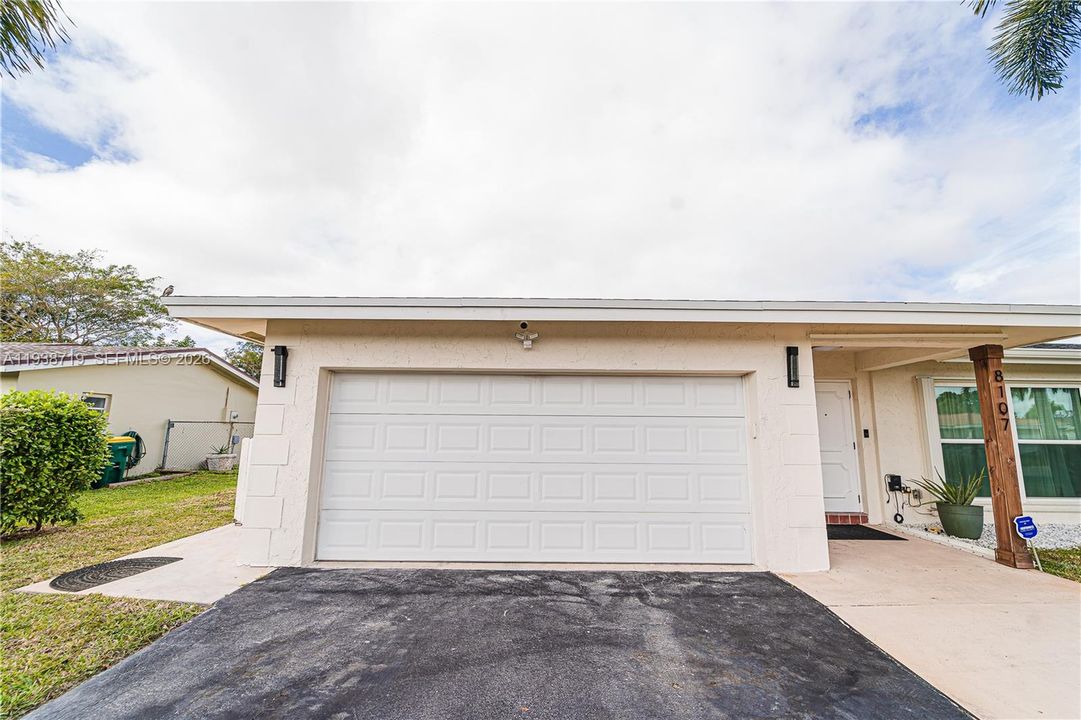 出租: $4,400 (4 贝兹, 3 浴室, 1794 平方英尺)