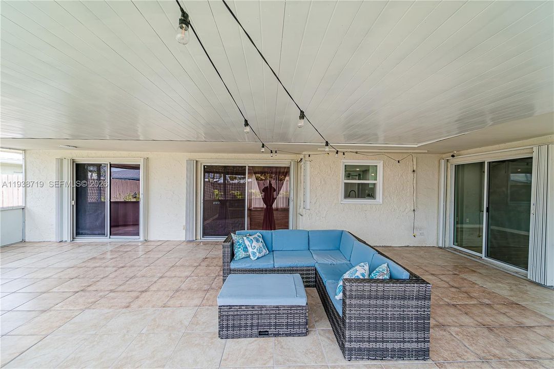 出租: $4,400 (4 贝兹, 3 浴室, 1794 平方英尺)