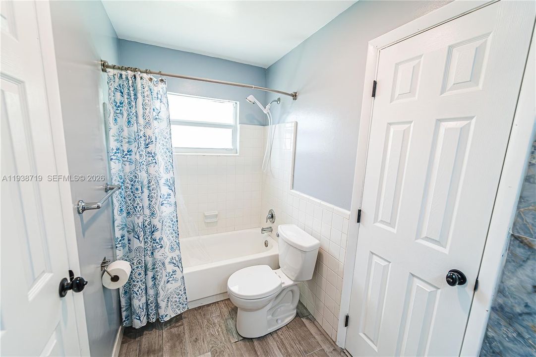 出租: $4,400 (4 贝兹, 3 浴室, 1794 平方英尺)