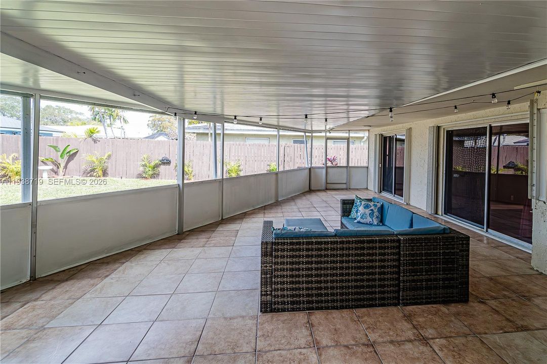 出租: $4,400 (4 贝兹, 3 浴室, 1794 平方英尺)