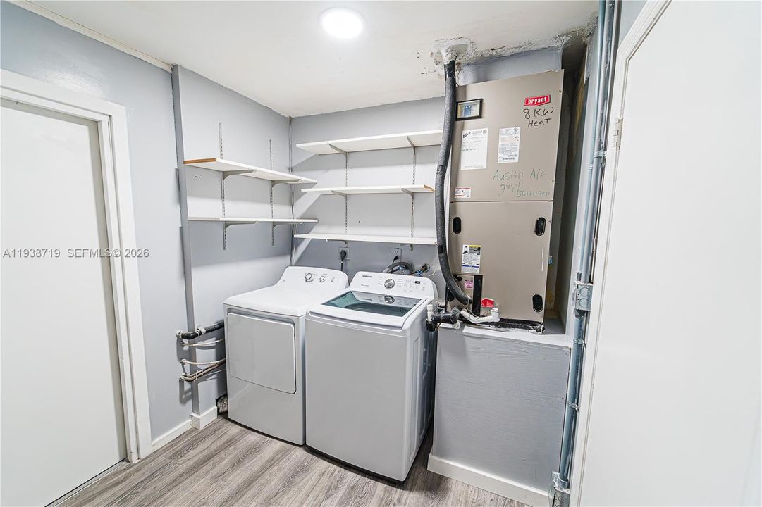 出租: $4,400 (4 贝兹, 3 浴室, 1794 平方英尺)