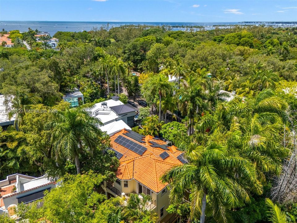 For Sale: $3,100,000 (5 beds, 4 baths, 3439 Square Feet)