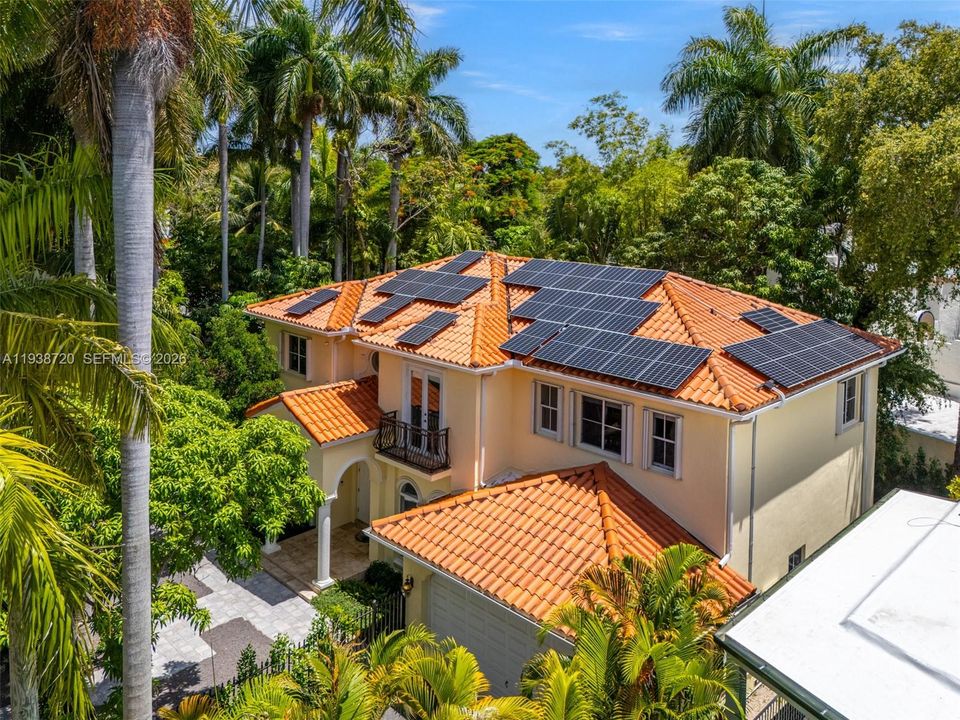 For Sale: $3,100,000 (5 beds, 4 baths, 3439 Square Feet)