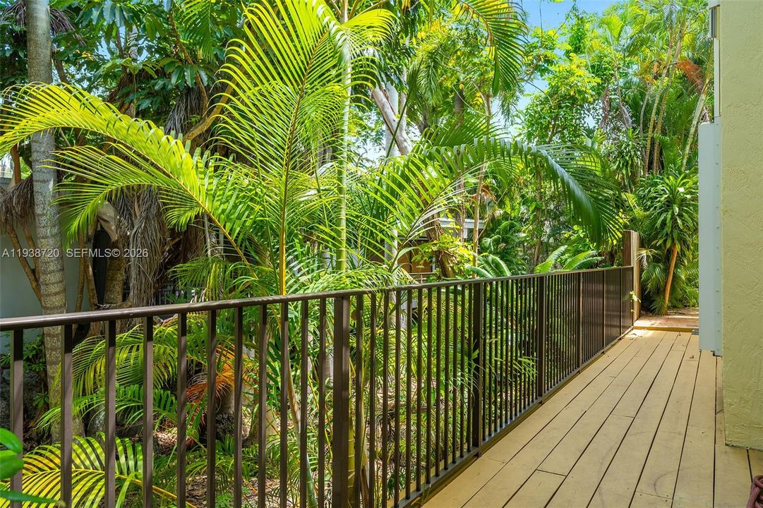 For Sale: $3,100,000 (5 beds, 4 baths, 3439 Square Feet)