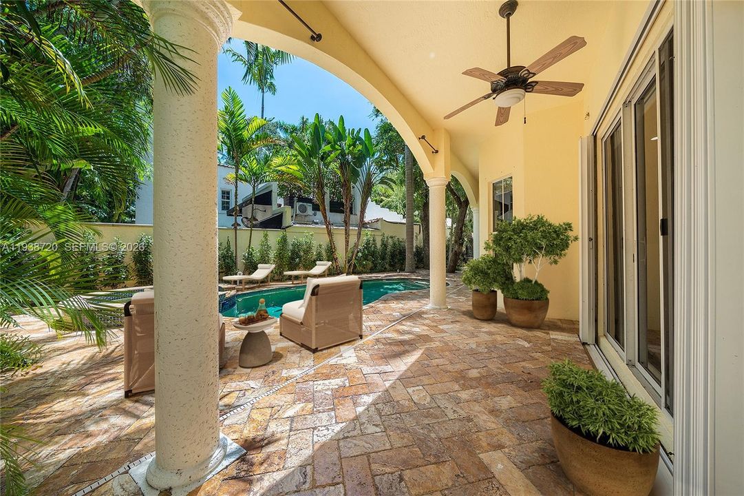 For Sale: $3,100,000 (5 beds, 4 baths, 3439 Square Feet)