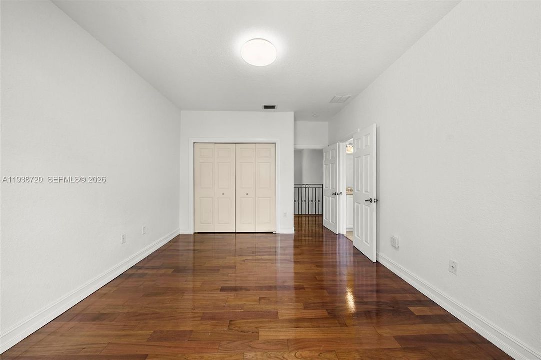 For Sale: $3,100,000 (5 beds, 4 baths, 3439 Square Feet)